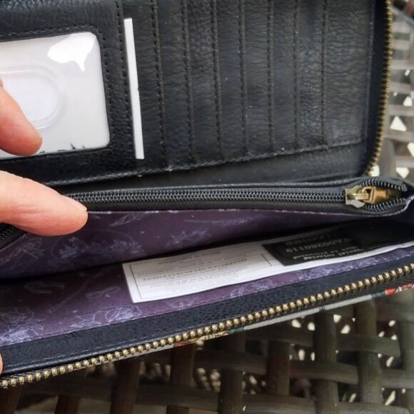 Harry Potter Loungefly Fullsized Wallet - Picture 4 of 5